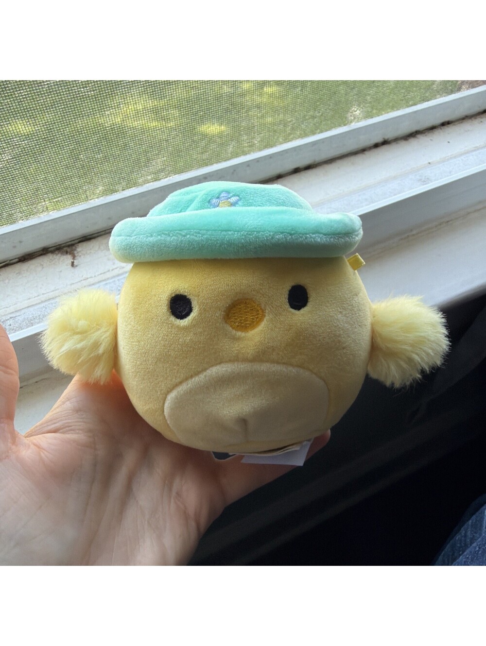 OriginalSquishmallow Spring 2025  the 3 inch Chick with Mint Bucket Hat NEW Rare